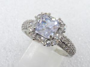 クリスタル　指輪(15号)